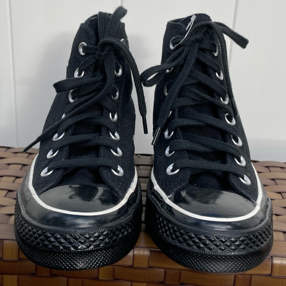 Keith Haring Sz 5.5 Black Hightop Converse (BRAND NEW) - Picture 9 of 12